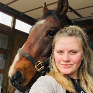 Meet your Posher, Jossi